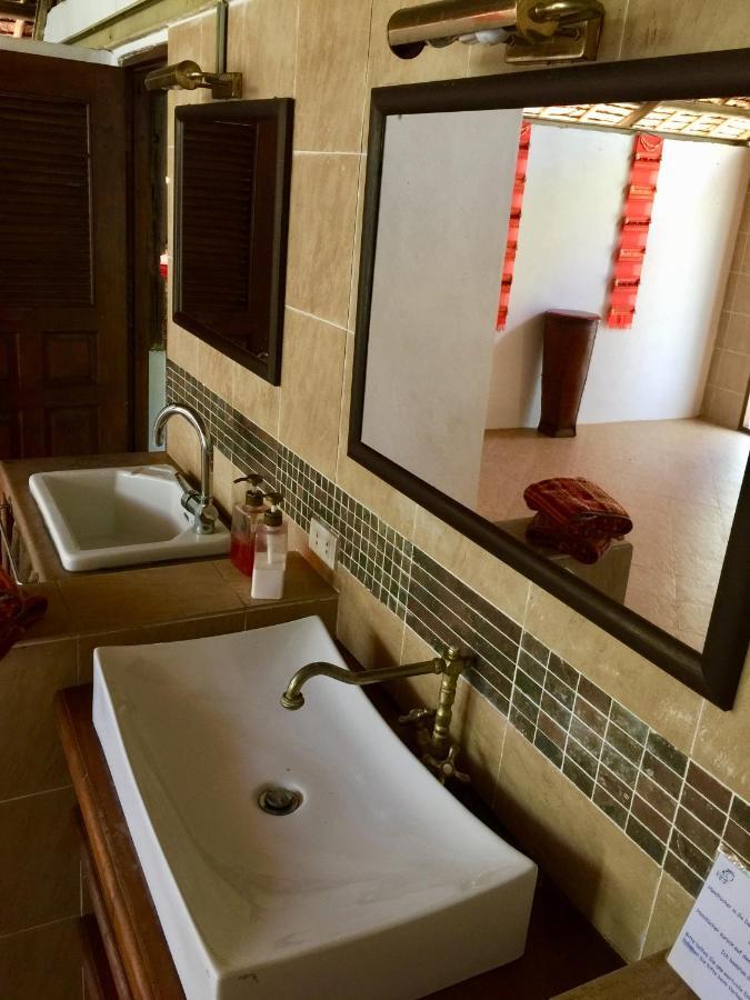 Sang Tong Huts Hotel Mae Hong Son Ngoại thất bức ảnh