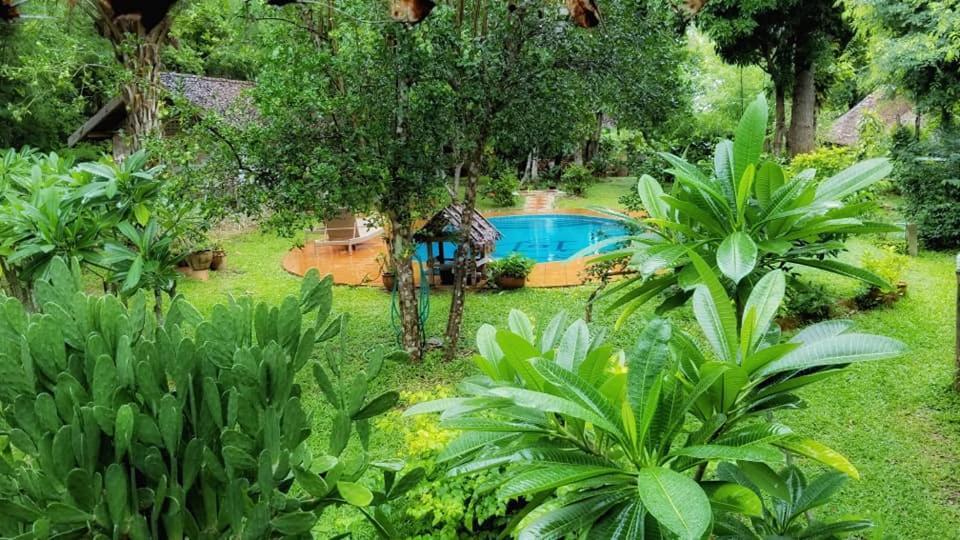 Sang Tong Huts Hotel Mae Hong Son Ngoại thất bức ảnh